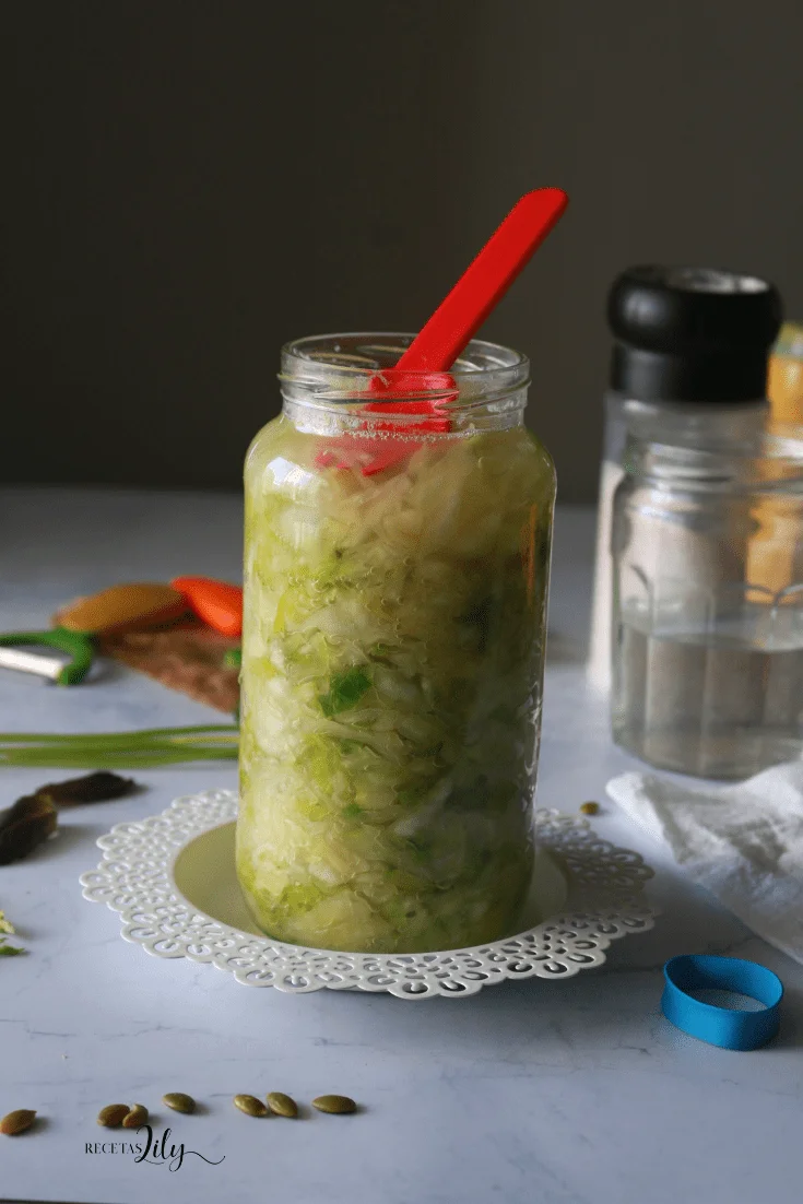 Cómo hacer Chuckrut o Sauerkraut