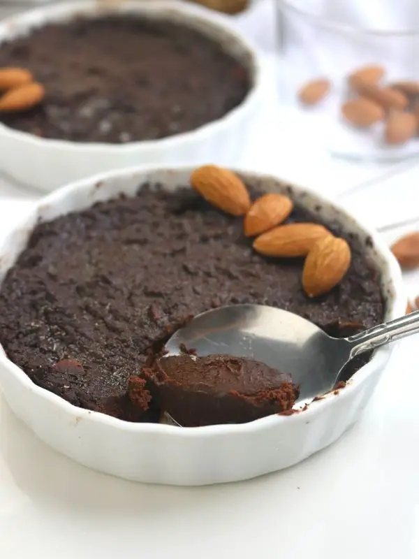 Torta de chocolate con 2 ingredientes - Recetas Lily