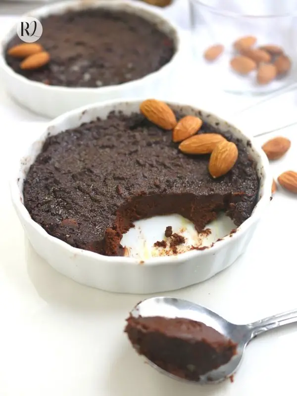 Torta de chocolate con 2 ingredientes - Recetas Lily